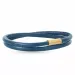 Rund blå armbånd i lær med forgylt stållås  x 4 mm
