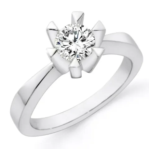 diamant ring i 14 karat hvitt gull 0,50 ct
