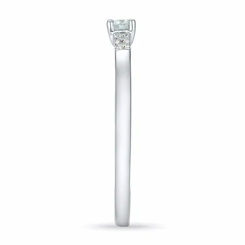 rund diamantring i 14 karat hvitt gull 0,08 ct 0,06 ct