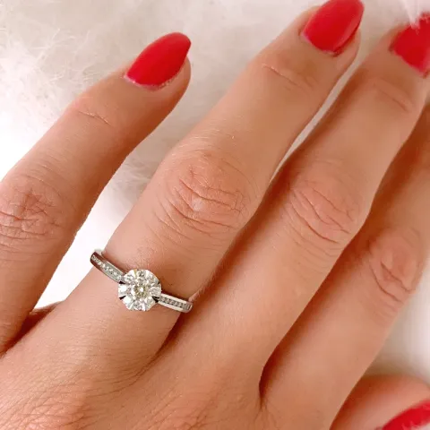 rund diamant ring i 14 karat hvitt gull 0,15 ct 0,26 ct