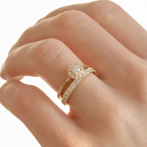 rund diamantring i 14 karat gull 0,20 ct 0,15 ct