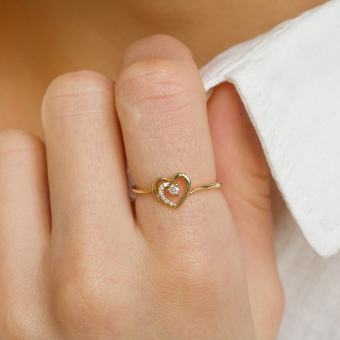 hjerte diamant ring i 14 karat gull 0,065 ct