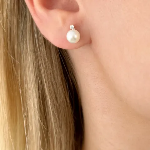 Perle diamantøredobb i 14 karat hvitt gull med diamanter