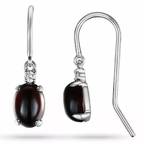 ovale granat diamantøredobb i 14 karat hvitt gull med granat og diamant