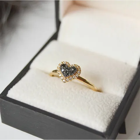 Hjerte svart diamant ring i 14 karat gull 0,13 ct 0,09 ct