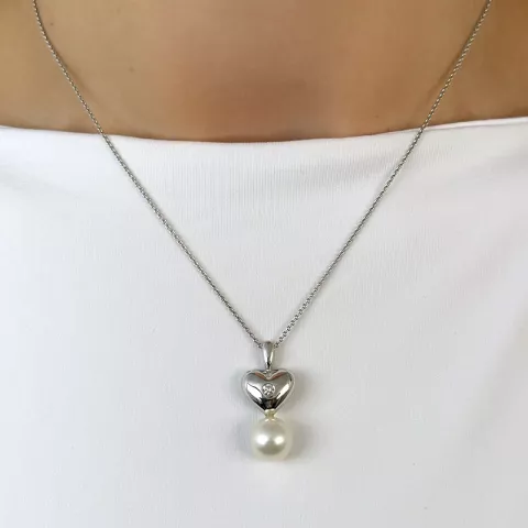 Hjerte perle diamantanheng i 14 karat hvitt gull 0,07 ct
