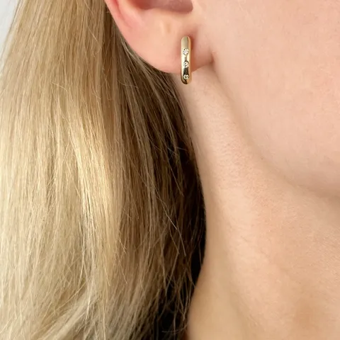 diamant halvcreol i 14 karat gull med diamant