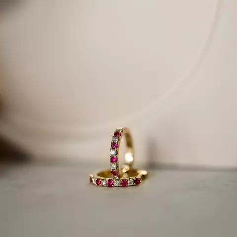 14 mm rubin creol i 14 karat gull med rubin og diamant 