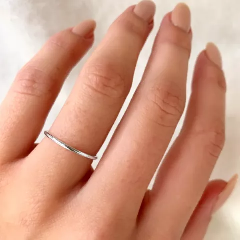 Simple Rings jente ring i sølv