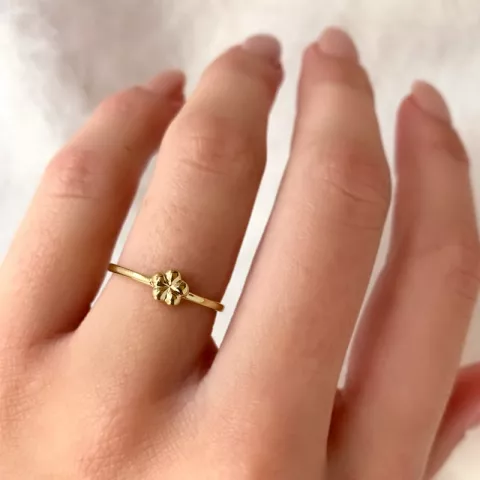 Simple Rings blomst ring i forgylt sølv