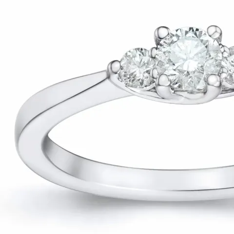 diamant ring i 14 karat hvitt gull 0,20 ct 0,102 ct