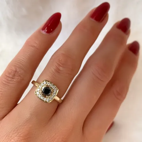 firkantet svart diamant briljantring i 14 karat gull 0,34 ct 0,192 ct