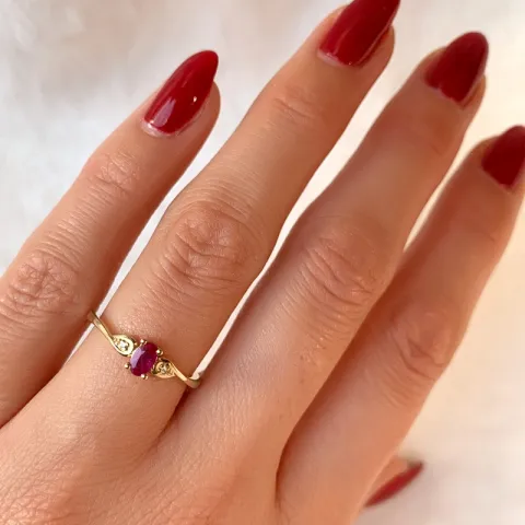rubin diamantring i 14 karat gull 0,35 ct 0,008 ct
