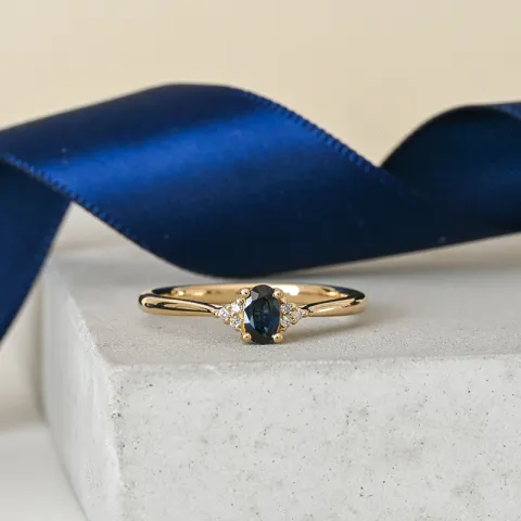 safir diamantring i 14 karat gull 0,35 ct 0,03 ct