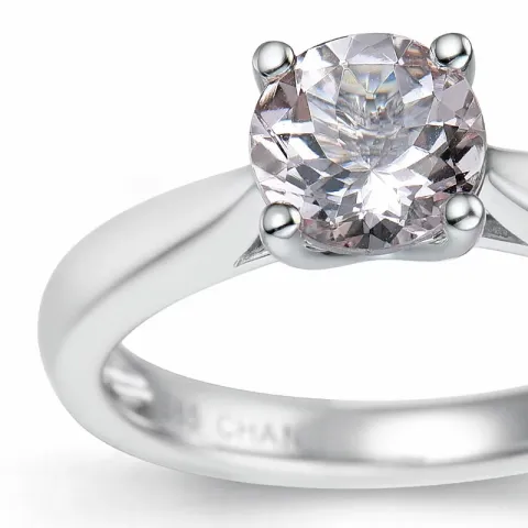 morganit solitairering i 14 karat hvitt gull 0,98 ct