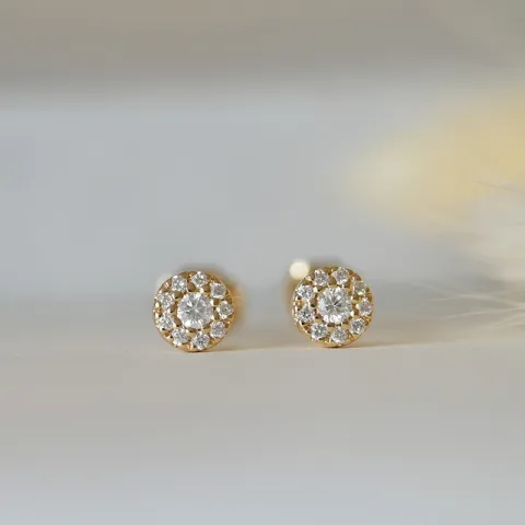 runde diamant ørestikker i 14 karat gull med diamant
