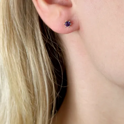 2 x 0,22 ct ametyst solitaireørepynt i 14 karat gull med ametyst