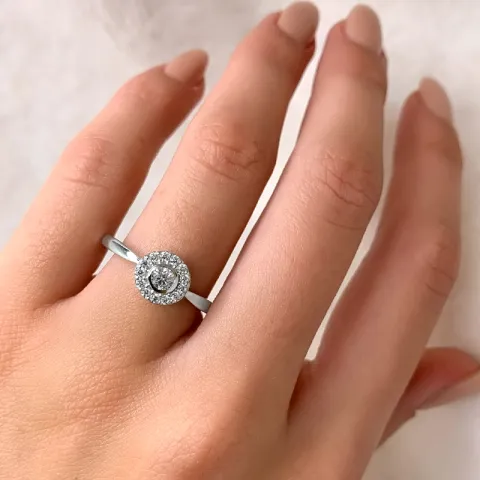 rund ring i 14 karat hvitt gull