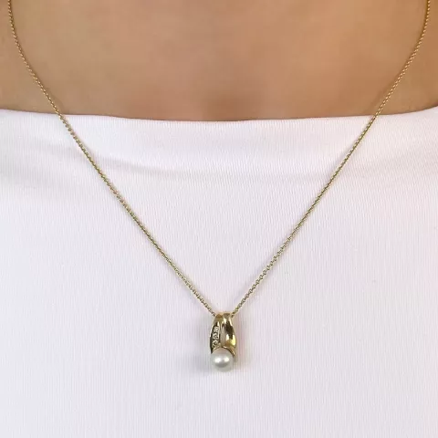 perle diamantanheng i 14 karat gull 0,053 ct