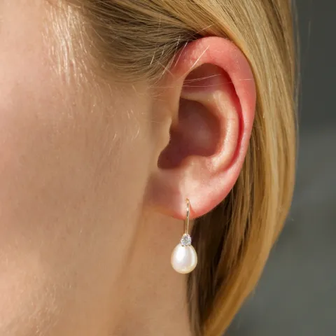 lange øredobber i 9 karat gull med zirkon - Gold Collection