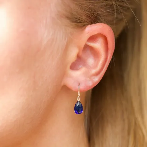 dråpe blå øredobber i 9 karat gull med syntetisk safir