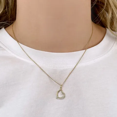 Hjerte anheng i 14 karat gull