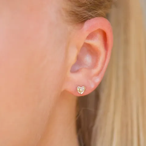Liten hjerte gulløredobb i 14 karat gull med zirkoner