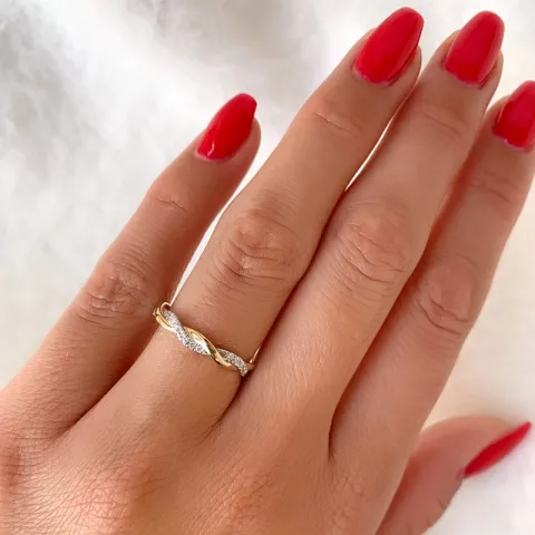 diamant ring i 14 karat gull og hvitt gull 0,15 ct