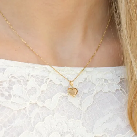 10 x 11 mm hjerte anheng i 14 karat gull - Amoré