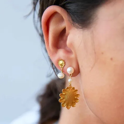 Hultquist Evelyn perle øredobber i forgylt sølv