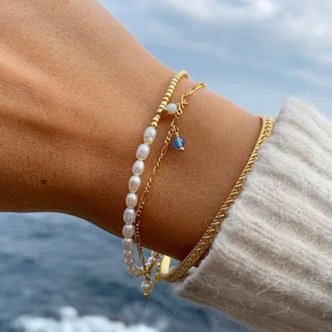 Hultquist Ella plain perle armbånd i forgylt sølv