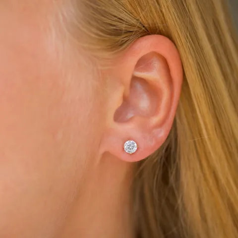 5 mm ørestikker i 9 karat gull med zirkon
