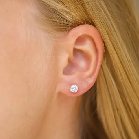 5 mm solitaireørepynt i 9 karat gull med zirkon