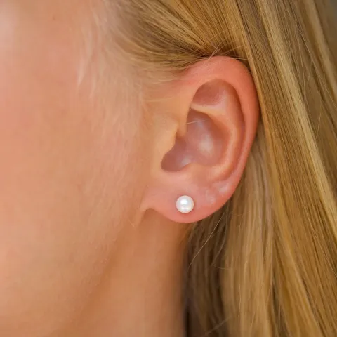 5 mm perle øredobber i 9 karat gull