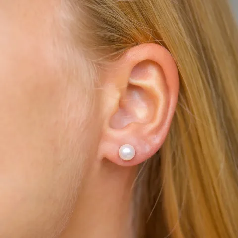 6 mm perle øredobber i 9 karat gull