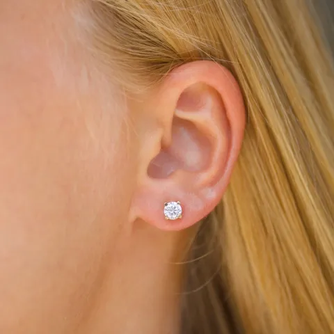 5 mm zirkon ørestikker i 9 karat gull med zirkon