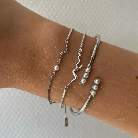 Nava Kaito  perle armbånd i sølv