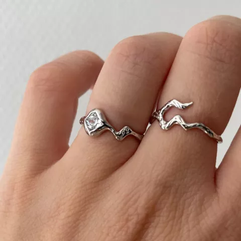 Nava justerbar ring i sølv