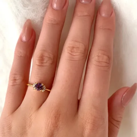Glatt lilla ametyst ring i 9 karat gull