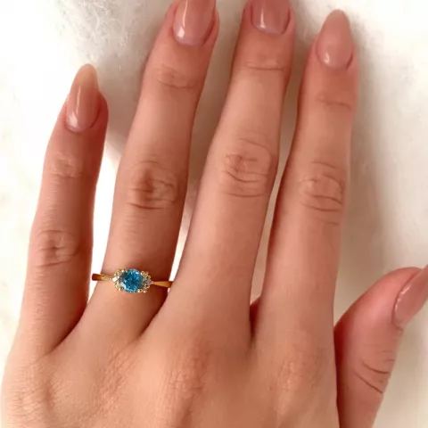 blå topas ring i 9 karat gull