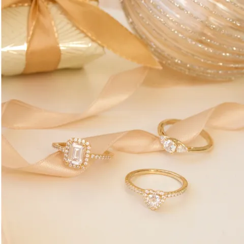 hvit zirkon ring i 9 karat gull - Gold Collection