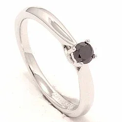 svart diamant ring i 14 karat hvitt gull 0,20 ct