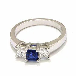 firkantet safir ring i 14 karat hvitt gull 0,52 ct 0,36 ct