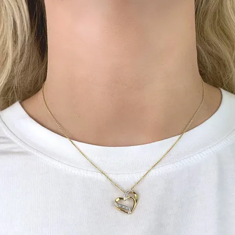 hjerte anheng i 9 karat gull med rhodium