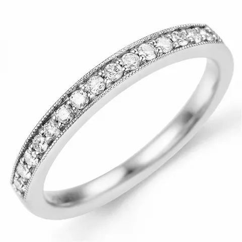 diamant ring i 14 karat hvitt gull 0,18 ct