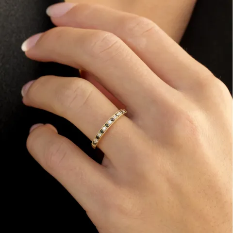 svart alliansering i 14 karat gull 0,09 ct 0,10 ct