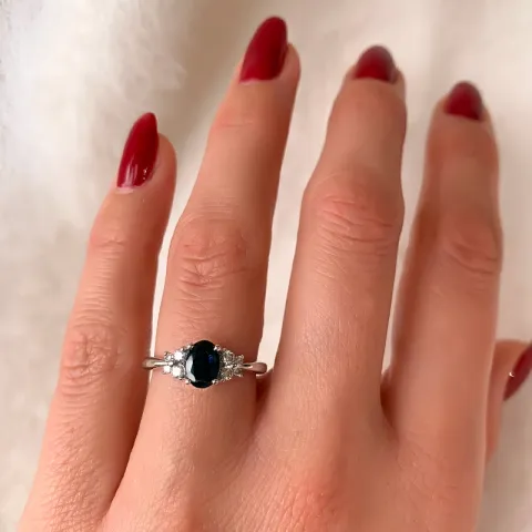safir diamantring i 14 karat hvitt gull 0,18 ct 0,81 ct