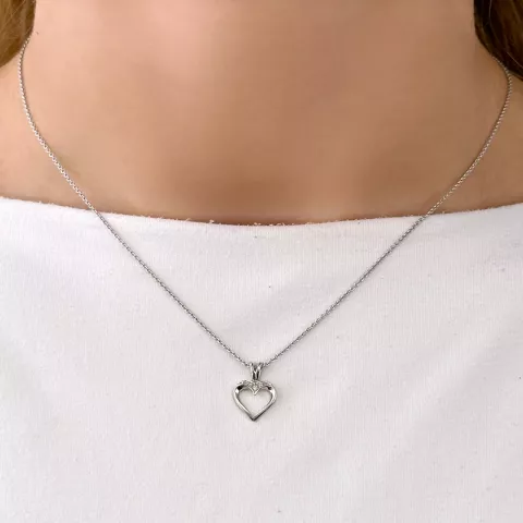 hjerte diamantanheng i 14 karat hvitt gull 0,02 ct