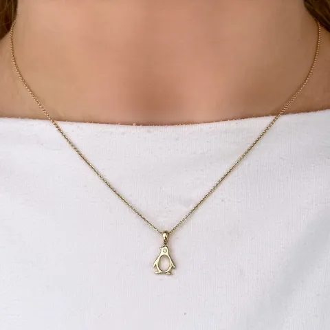 pingvin diamant gullanheng i 14 karat gull 0,01 ct