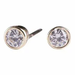 NORDAHL ANDERSEN runde øredobber i 8 karat hvite zirkoner